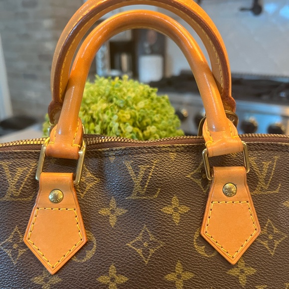 Authentic Louis Vuitton Monogram Alma PM made in France October 1994 - Picture 4 of 12